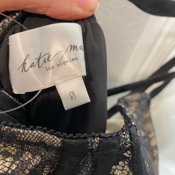 Take A Sip Dress. Katie May Size Small. Black 70s Floral. - Picture 10 of 10